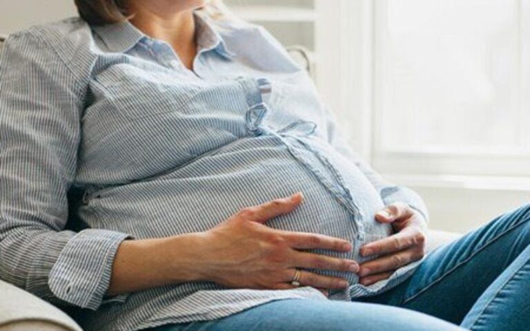 Getting Pregnant With Endometriosis: Is It Possible?